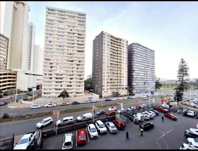 2 BEDROOM APARTMENT FOR SALE IN NORTH BEACH